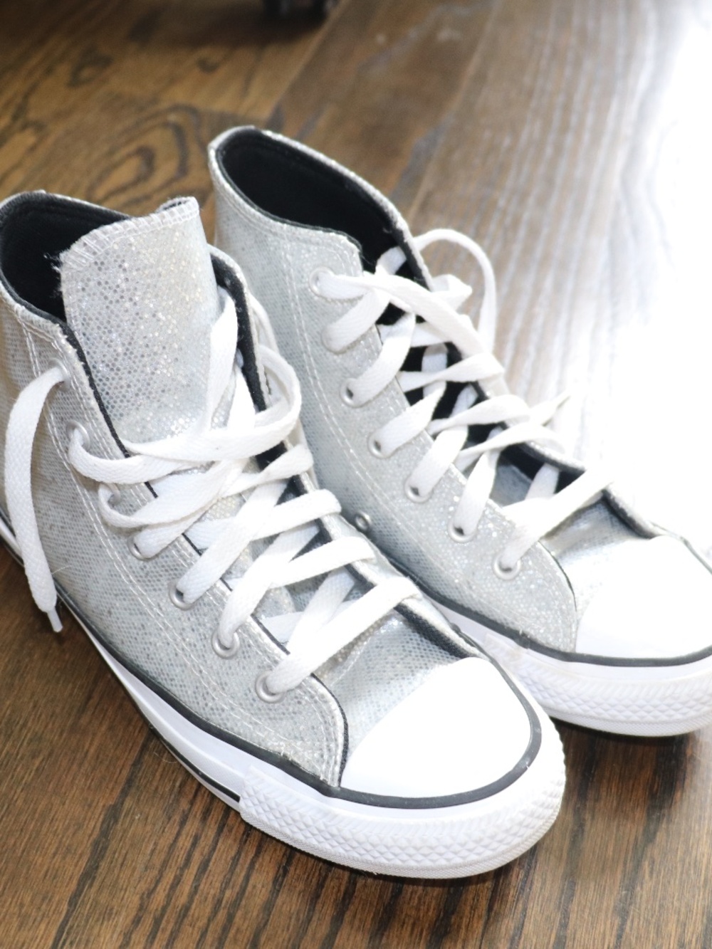 Converse Chuck Taylor All Star Glitter High Top Sneaker Shoes Size 3.5 Silver - Picture 2 of 11